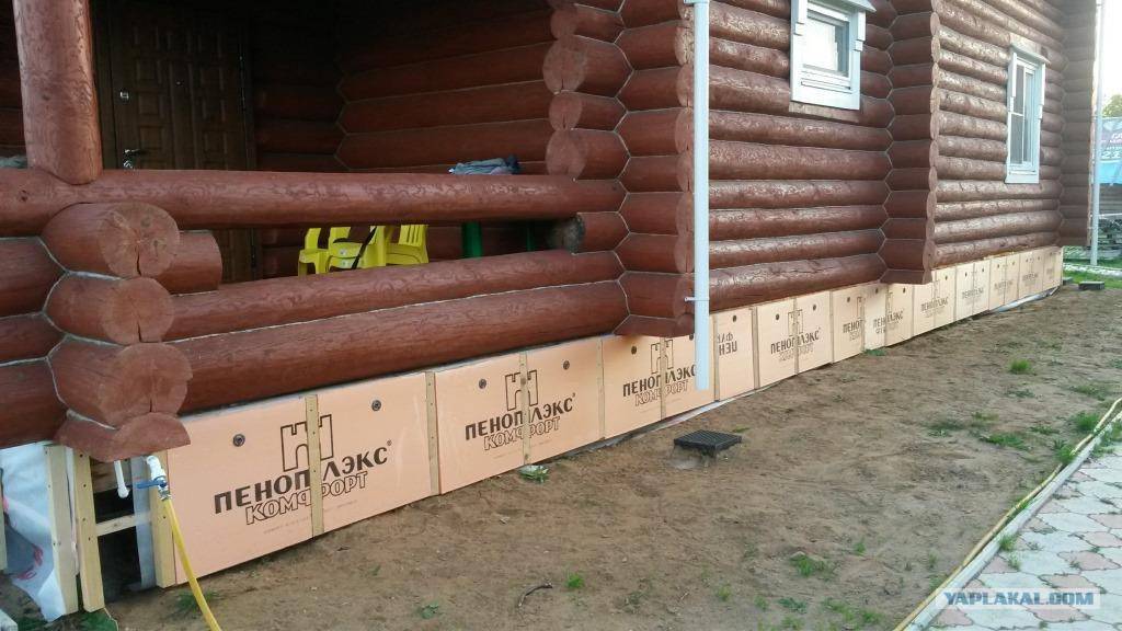 Утепление свайно-винтового фундамента деревянного дома снаружи: технология