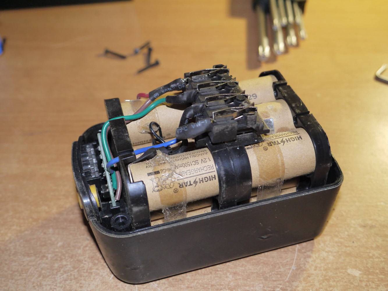 Как заменить аккумулятор в шуруповерте: ремонт акб