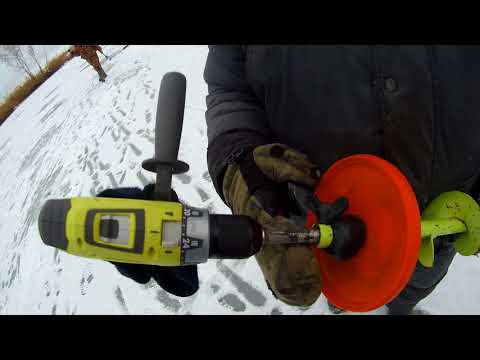 Как выбрать шуруповерт для бурения льда на зимней рыбалке