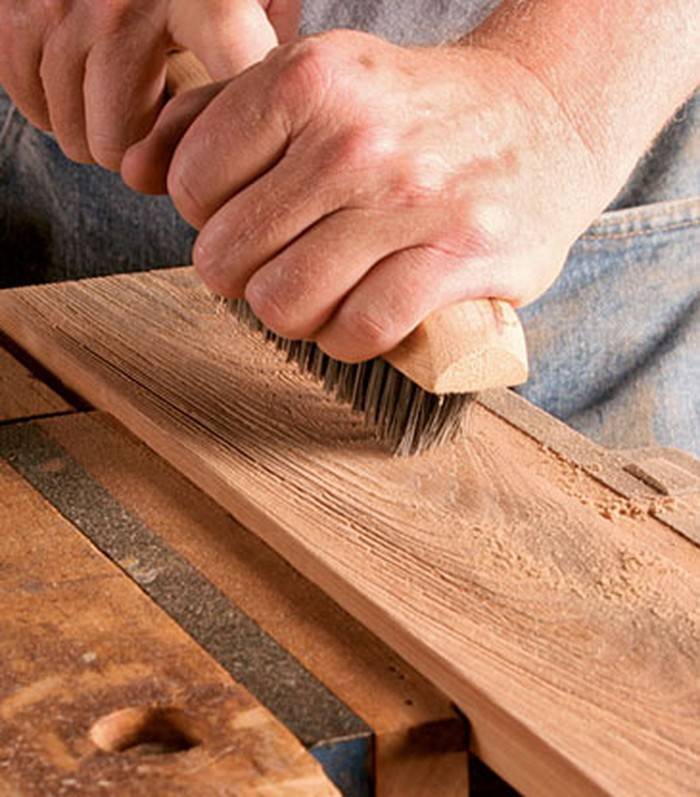 Браширование древесины своими руками: инструмент, методы, видео