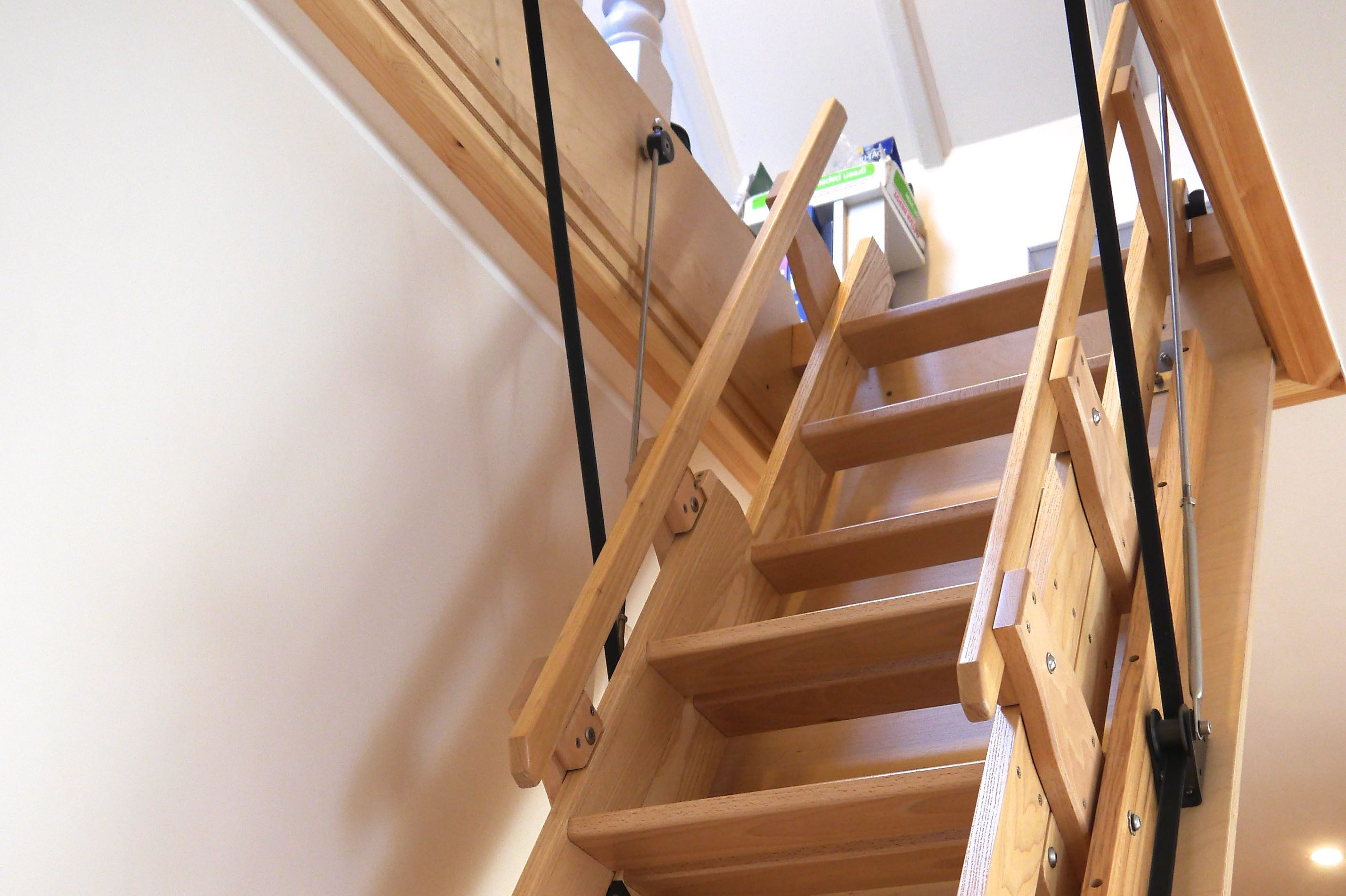 Чердачные лестницы — выбор конструкции, место размещения и основные этапы установки (85 фото)