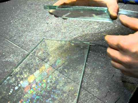 Как правильно разрезать стекло стеклорезом: рекомендации и видео