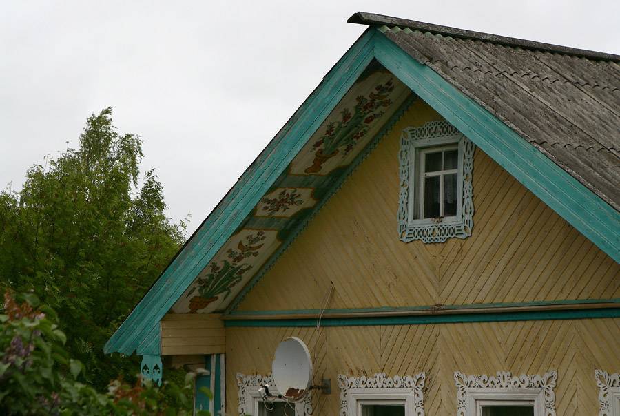 Чем и как зашивать фронтон крыши здания – фото и особенности возведения своими руками