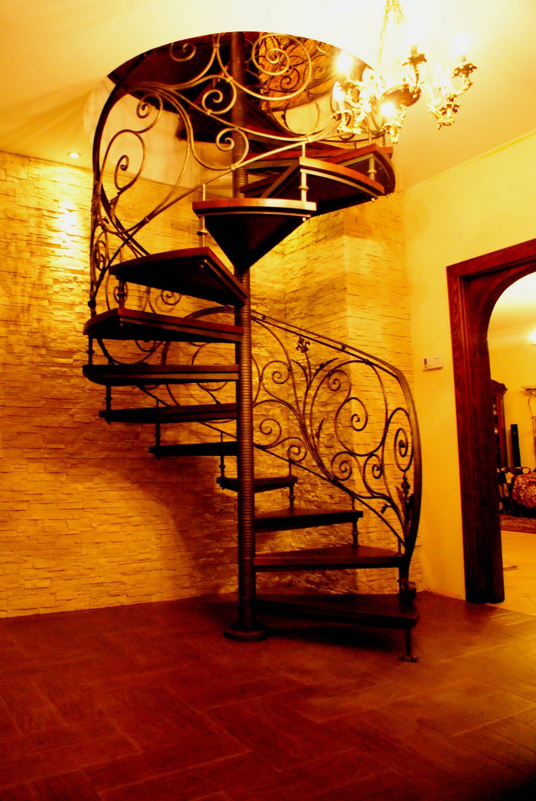 Кованые лестницы на второй этаж - всё о лестницах