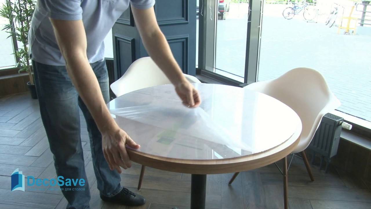 Как правильно обклеить стол самоклеющейся пленкой?