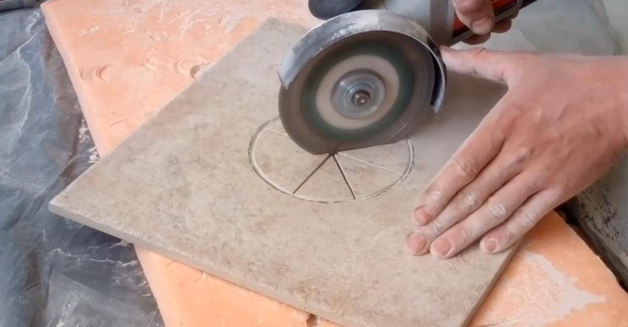 Резка керамической плитки болгаркой без сколов