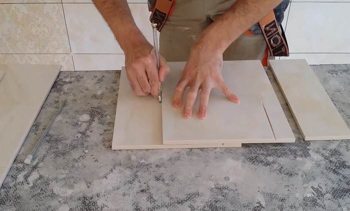 Как разрезать плитку без плиткореза: варианты решения несложной задачи