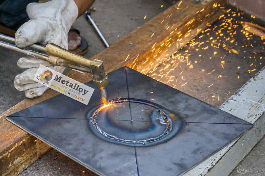 Как резать листовой металл