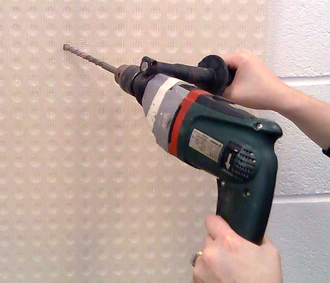 Как сделать в бетоне дырку без дрели – как сделать дырку в стене без дрели