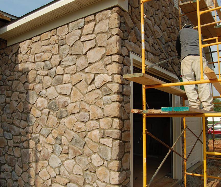 Облицовка фасада дома камнем - правильная технология