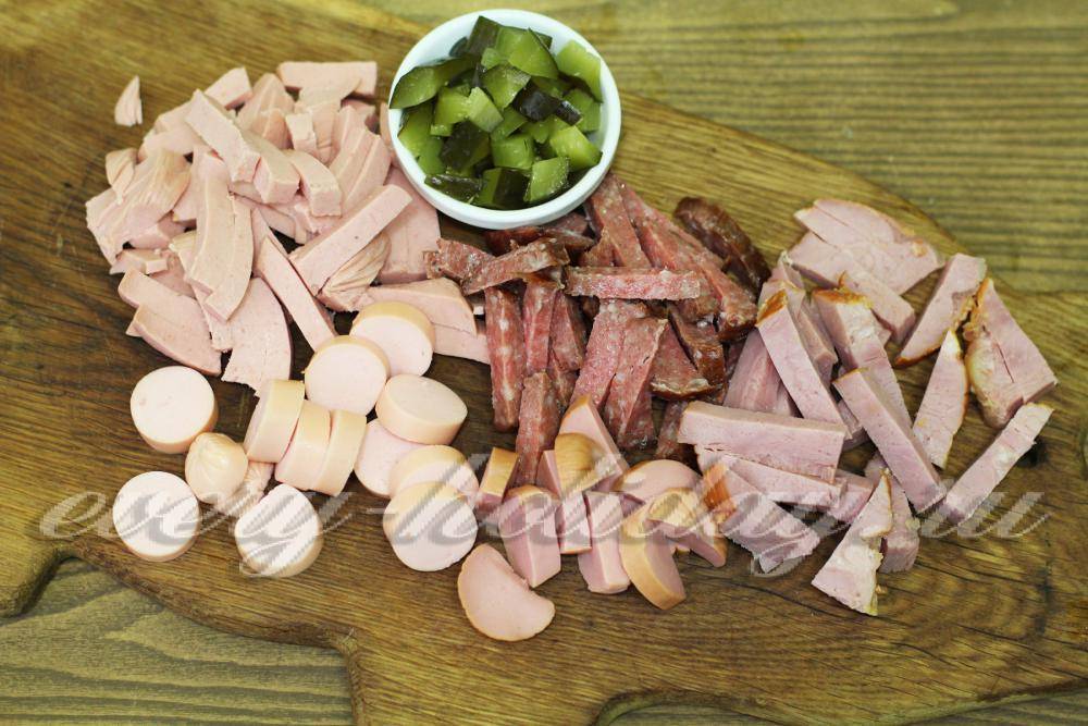 Классическая сборная мясная солянка - 5 рецептов с фото